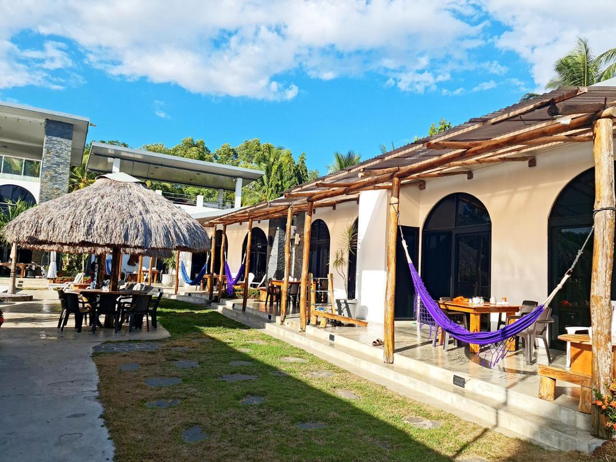 Show Pony Beach Resort And Suites Las Lajas  Extérieur photo